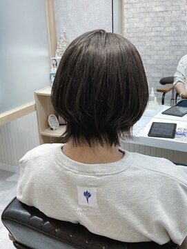 アンドワークス カシワ(&WORKS kashiwa) 【ショート×ダークグレージュ】