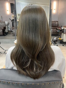 リアンバイアリュール(Lian by Allure) Lian by Allure本厚木 小田桐潤 オリーブグレージュカラー