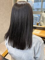 フー(feu)&nbsp;艶感暗めグレージュ。