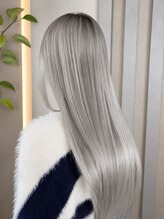 【大人女性に人気】バレイヤージュ×ラポル髪質改善で、伸びても自然な立体感を / 髪質改善 ダブルカラー