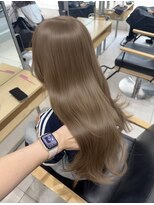 サイ(sai)&nbsp;派手にならないミルクティー♪