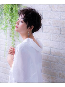 ソア 武蔵小杉(SOAR) 大人かわいい無造作カールとデザインカラー小顔丸みショートボブ