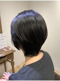 ツヤのあるショートスタイル