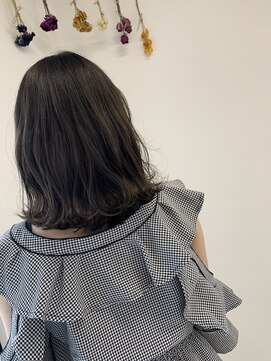 ガーランドウメダ(Garland umeda) ミディアムボブ