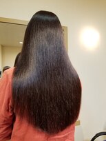 美容室 ザ ニューライン&nbsp;サラツヤロングストレート
