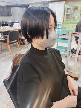 メーヴェ(Mowen) [ ナチュラルセンターパート ]