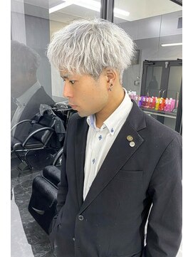 リア 大阪梅田(Ria) ～メンズシルバーカラー～【Ria 大阪 梅田】