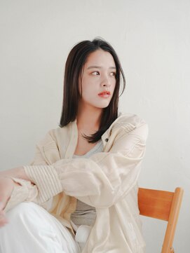 ムク 甲府(muku.) ミディアムヘア/斜めバング/グレージュカラー/甲府駅