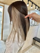 キラ 原宿(KILLA)&nbsp;イヤリングカラー_インナーカラー_こなれミディ_レイヤー_前髪