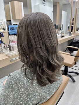 ピーディーヴィセオ 新さっぽろ店(PD VISEO) アッシュグレー