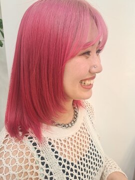 ソレイユトウキョウシブヤ(SOLEIL TOKYO shibuya) ミディアムシャギーブリーチピンクカラー