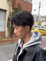 ガオプロデュースバイレボ(gao produced by revo)&nbsp;フェザーパーマ/センターパート/ニュアンスパーマ/刈り上げ