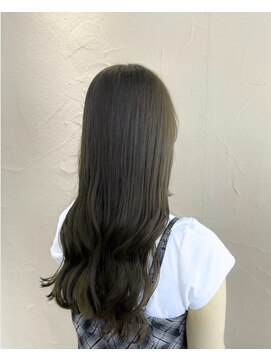 マーレ(MARLE./) 暗めのカラーだったお客様。夏に向けて少し明るめのカラーへ