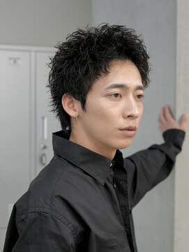 フィフス トウキョウ (fifth TOKYO) 渋谷スパイキーパーマスパイキーショート刈り上げショート