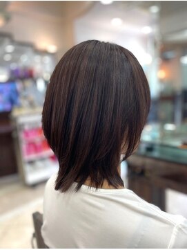 エルプリエ(elle brille) 動きと軽さを強調カラー＋切りっぱなしレイヤー