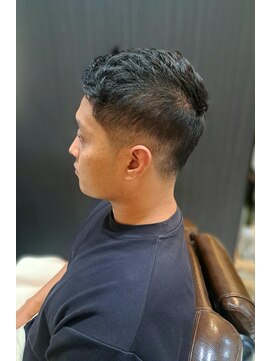 バーバーバー 高砂店(BARBER-BAR) フェードカット