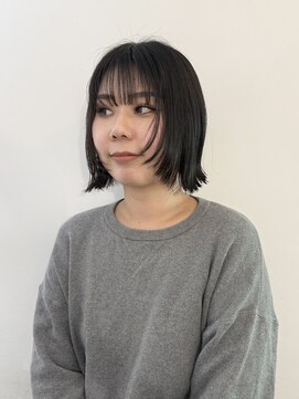 ハロウ 岡山ミディアムレイヤーボブ外ハネ顔まわりレイヤー