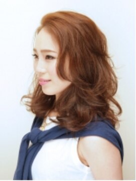 みつばちの美容室 ラフなエアリー感でラブリー度UP♪