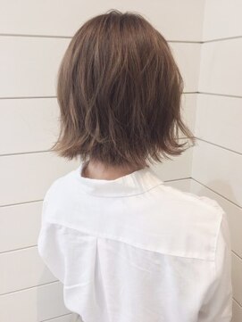 ネオリーブ アンド 渋谷店(Neolive &) 【Neolive & 渋谷店】外ハネモーブカラーボブ