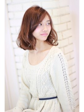 ハーツスタンダード(Hearts Standard) 【クラシカル大人フェミ2ndネイビーカラーフレンチボブ】の秘密