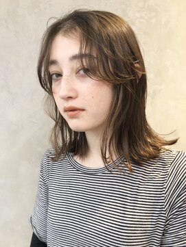 アイティー バイ アルバム 浦和店(IT by ALBUM) シンプルロブ_アッシュブラウンネオウルフ外ハネボブ_47135