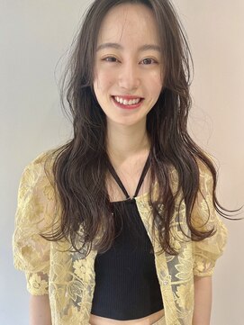 イト(ito.) 顔まわりで揺れるフェイスレイヤー