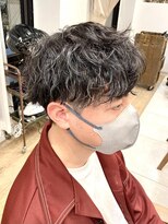 ペイジバイネオリーブ 吉祥寺店(Paige by Neolive)&nbsp;スーツにもにも相性抜群　アップハング　メンズパーマ