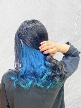 メロウ 神戸三宮(mellow) インナーカラー　オーシャンブルー　【神戸／三宮】