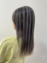 シャルムバイケンジ(Charm.by KENJE)&nbsp;グレーベージュニュアンスカラーヘルシースタイルレイヤーロング