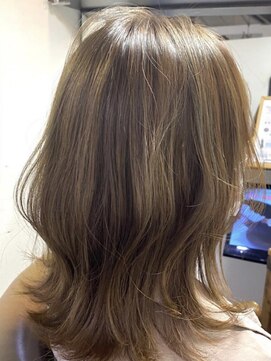 カミケン 方木田店(kamiken.) 透明感カラー◎くびれミディアム【カミケン方木田店/福島】