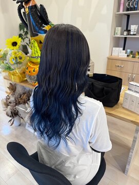 リズ(Liz.) インナーカラーネイビー