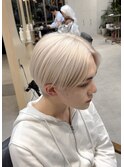 韓国メンズアッシュホワイトセンターパートウルフブリーチカラー