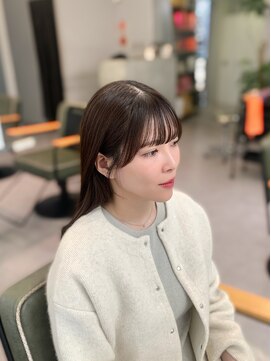 シェス 梅田茶屋町(shes) 可愛いらしい雰囲気に！韓国風顔周りカット/ アリサ