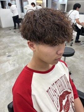 ハイセンス セカンド(HISENSE second) ブラウンカラー×シャドウパーマ【TAIKI】