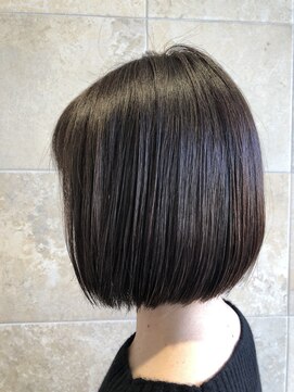 NYNY Mothers MOMO テラス六地蔵店 自然な収まりのボブ