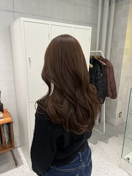 ローウェ 渋谷(Louwe) ブリーチなしで明るめブラウンベージュ【Louwe 渋谷 mitsuki】