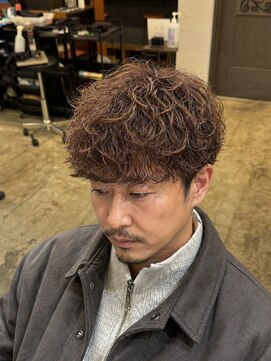ジェットブラックキューサンロク(JET BLACK 936) シャドウパーマ