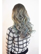 ワンカラーに飽きたかたにおすすめ☆ハイライトカラー☆