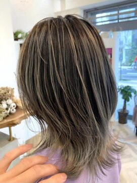 ロミー 本厚木(ROMMY.) 人気のバレイヤージュ☆外国人風ベージュカラー◎