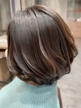 ビースリー ロア ハイライトカラー 2022/03/24