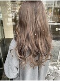 ブラウングレージュ