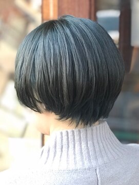 ユニーク(unique) handsome bob X cyan