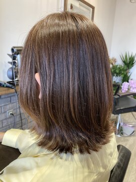 アンベールヘア(unbelle hair) くびれミディヘア