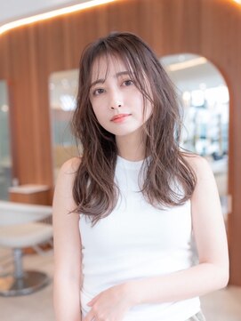 メゾンバイハバナ(maison by HAVANA) 20代30代大人かわいい斜めバングデザインカラーシルキーベージュ