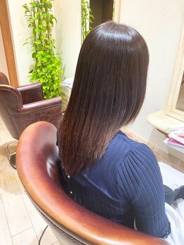 ヘアーアンドメイク リン(Hair&Make Rin)の写真/【髪質改善】これからの時期にもピッタリ◎縮毛矯正でうねり知らずのうるツヤなストレートヘアへ＊