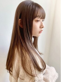 髪に潤いを与え、手触りの良いナチュラルなストレートに◎感動のサラ艶ヘアーを叶えます♪