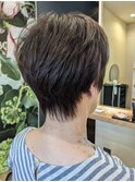 くびれ丸みショート