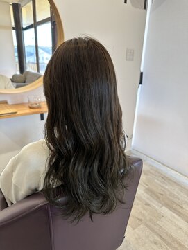 ヘアーサロン 銀 ８トーンオリーブベージュ