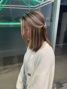 キング 高槻(K!ng) 縮毛矯正髪質改善ハイライトレイヤーカット高槻美容室エクステ