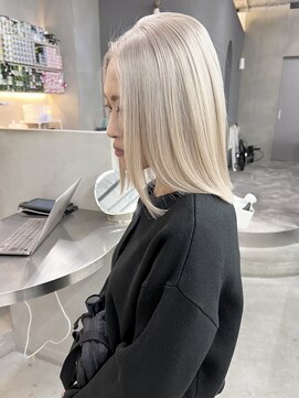 クリム(qulim) ☆ホワイトベージュ